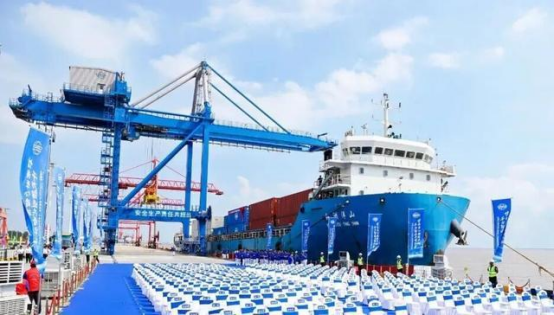 新箱交付更快！！中远海运打造“启东－宁波”集装箱直达航线